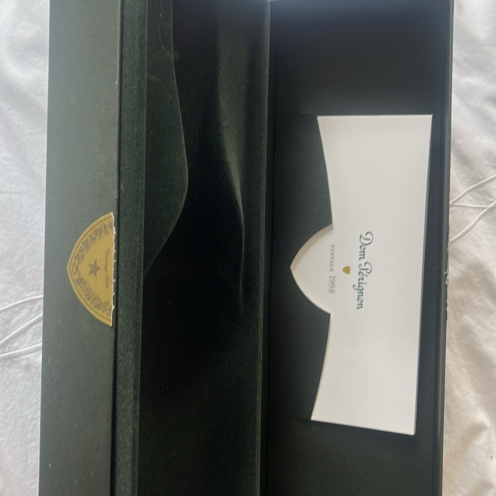 1998 Dom Perignon boxes - Picture 3 of 5